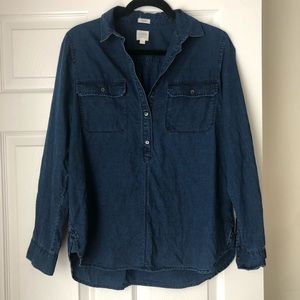 💙J. Crew Factory Boyfriend Chambray Top💙